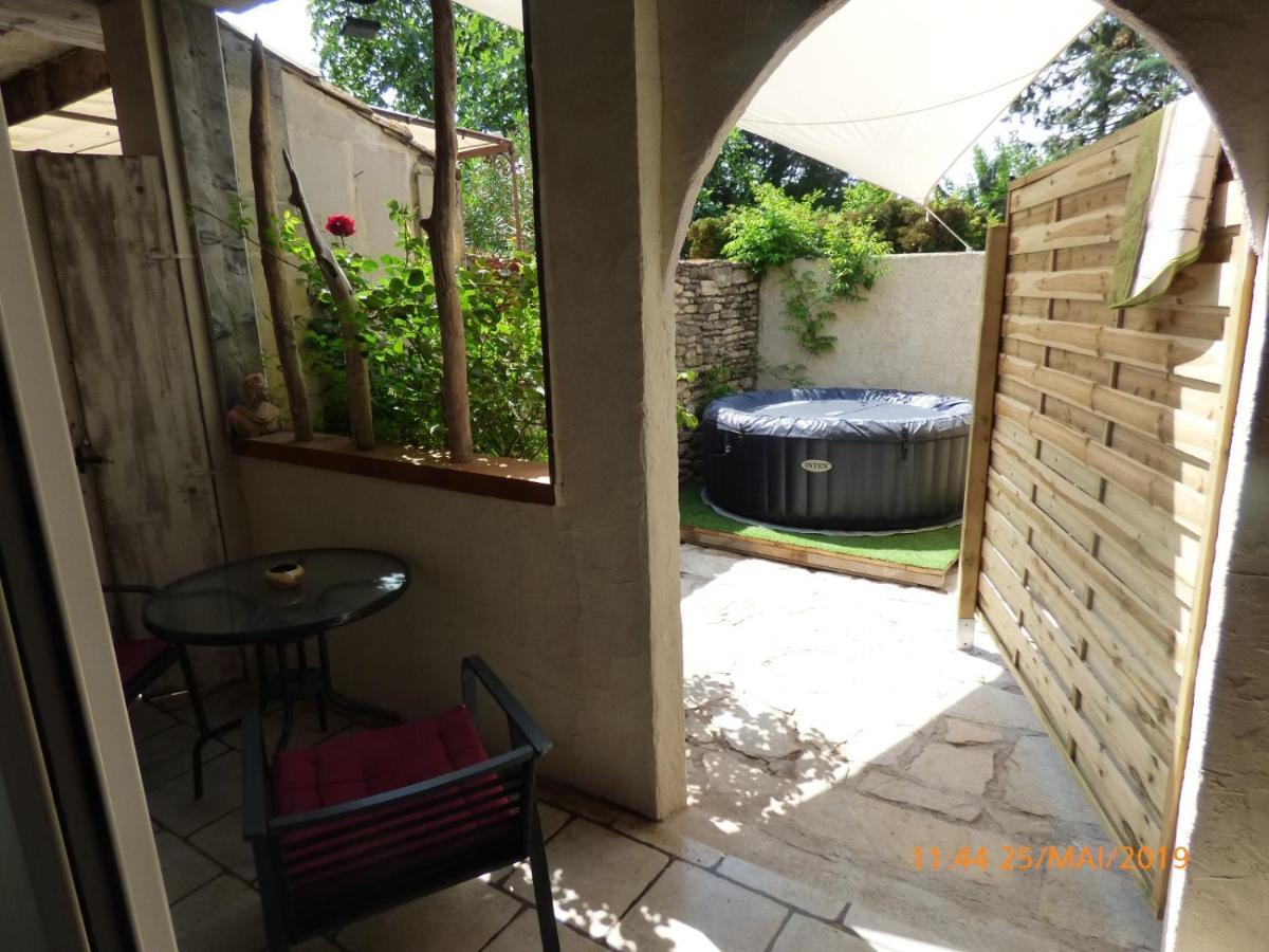 Mas Maurane-Chambre D'Hote Avec Spa Prive Aux Portes D'Arles Tarascon Eksteriør billede